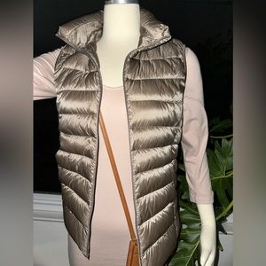 Women’s UNI CLO lightweight vest Medium